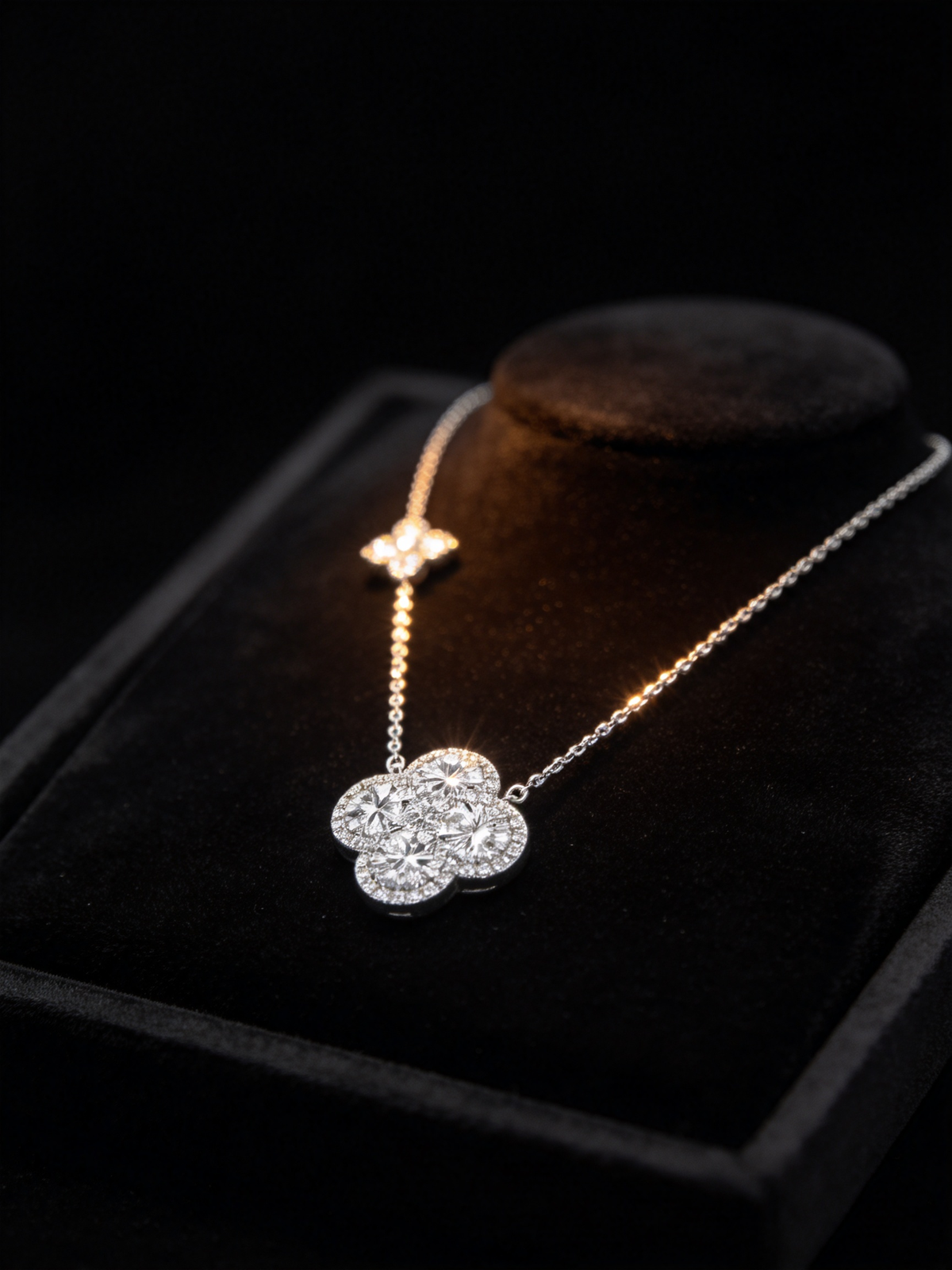 🍀 Clover Necklace | Silver-Tone Everyday Jewelry | Her Lucky Sparkle