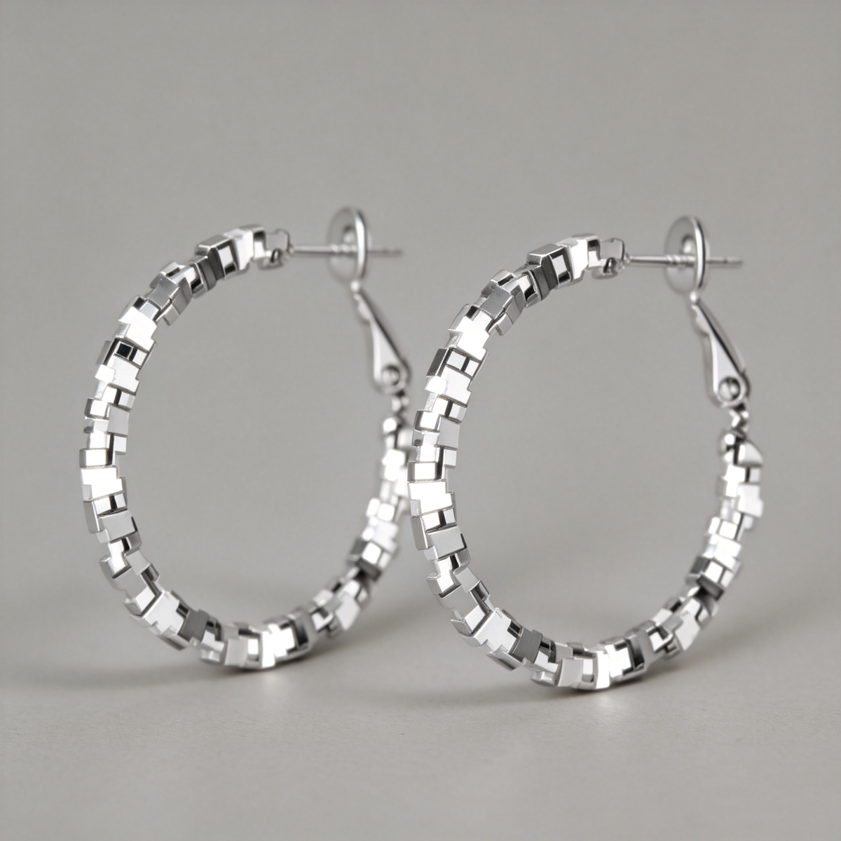 🔗 Hoop Earrings | Silver Geometric Jewelry | Textured Chain Shine