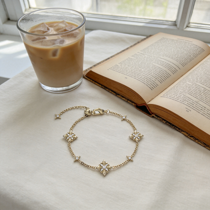 🌼 Iris Bracelet | Gold-Tone Floral Jewelry | Vintage Crystal Bloom